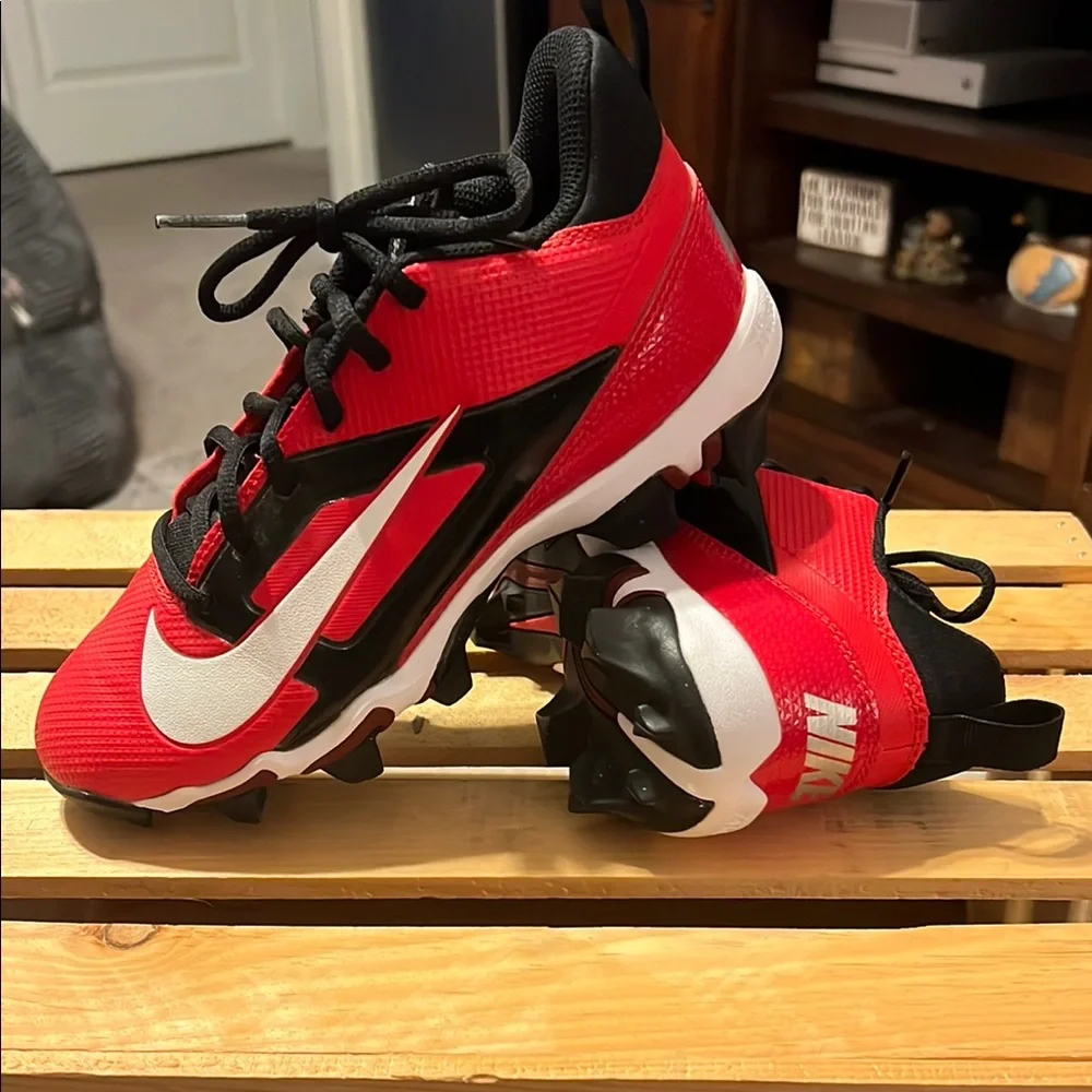 Nike Kids Alpha Menace 4 Shark Cleats - Picture 2 of 5